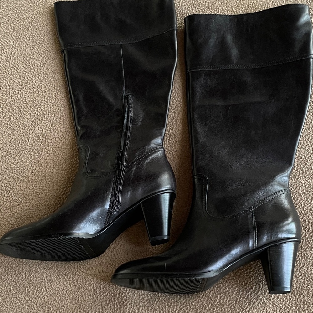 Eddie Bauer Black Heeled Boots, 7M Wide Calf, Never Worn